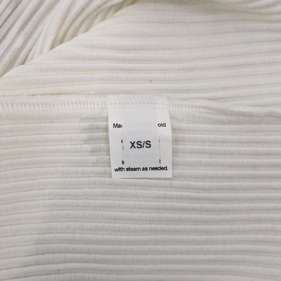 Hackwith Design Tunic Rib Slit Top - Picture 6 of 7